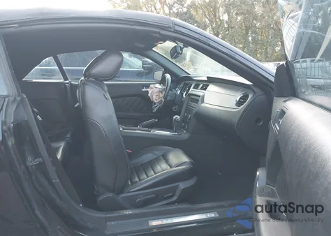 2010 Ford Mustang V6/V6 Premium z USA, uszkodzony, nr VIN 1ZVBP8EN6A5124105